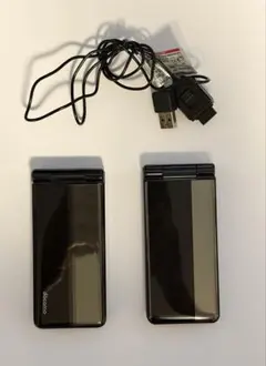 美品　docomo　P-01F & P-01G 2台セットのサムネイル