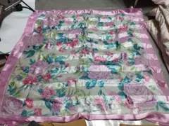 【日本製】pierre cardin 大判花柄スカーフ 約８５cm×約８５ｃｍ