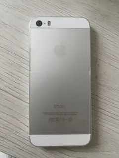 Apple iPhone 5s 本体 シルバー