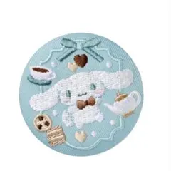 サンリオキャラクターズ 刺繍缶バッジビスケット3 シナモロール