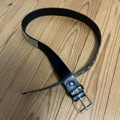 スタッズベルト