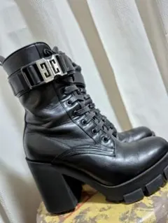★GIVENCHY★4gバックルTerraミドルブーツのサムネイル