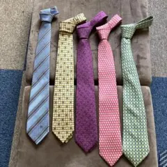 ネクタイ 5本ダンヒル、エルメス、フェラガモです。