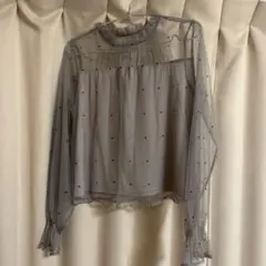 ドット柄フリルネック長袖ブラウス