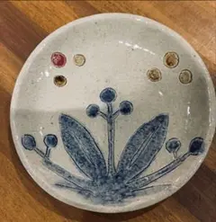 手作り陶器皿 花と葉のデザイン ケーキ皿 お茶請け 和菓子 小皿 陶芸