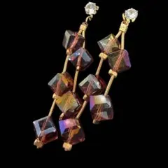 じゃらじゃら　キューブ　カラフル　クリスタル　ピアスのサムネイル