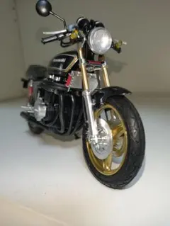 アオシマ Kawasaki Z750FX 完成品 - メルカリ