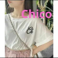 ⭐️Chico⭐️クロップドサイドリボンロゴTシャツ