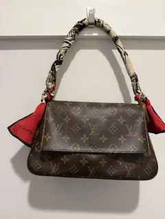 Louis Vuitton ルーピング　スカーフ付き