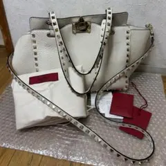 ヴァレンティノ　ロックスタッズ　美品のサムネイル
