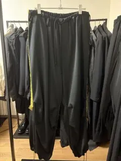 ほぼ未使用 S'YTE トラックパンツ