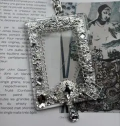 Item thumbnail for item e21f12cd-6910-44e4-85c1-3b5ad3674df5