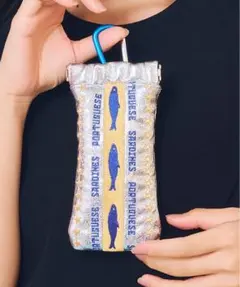 Casseliniキャセリーニ　刺繍サングラスケースのサムネイル
