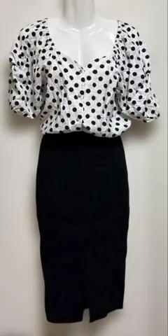 ロイヤルパーティー　上下セット