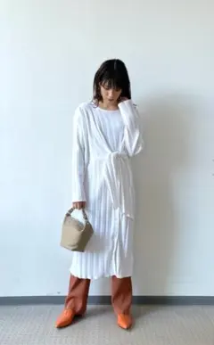 【新品】ローズバッド リブニットワンピースのサムネイル