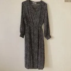 【値下げ】ヒョウ柄 ワンピース 黒 裏地ありMサイズ 年齢問わず着られるワンピ