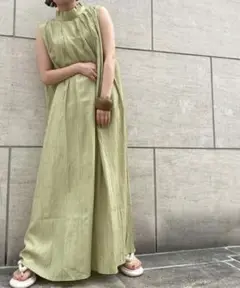 【美品】KBF プチフリルスリーブレスワンピース