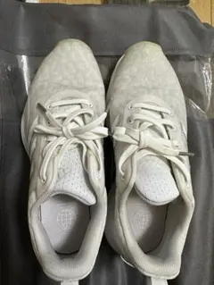 ゴルフシューズ