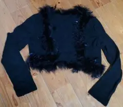 ファー付きブラッククロップドカーディガン