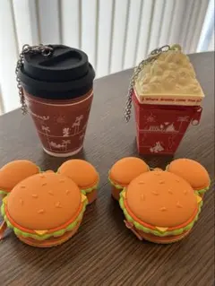 【ディズニー】　キーチェーン　4つセット