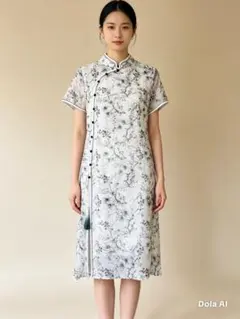 チャイナドレス 白 花柄 半袖 ミニ丈のサムネイル