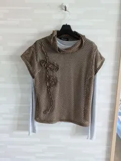 ブラウン メッシュ フラワーモチーフノースリーブトップス