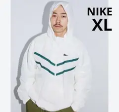 Nike ナイキ　ナイロンジャケット ホワイト　バック刺繍ロゴ　フード付　XL