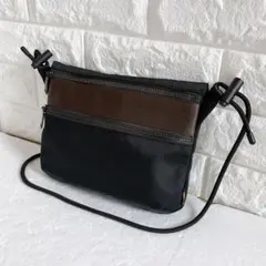 極美品 Paul Smith ウェビング サコッシュ ショルダーバッグ 黒のサムネイル