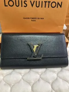 ルイヴィトン LV ヴェルティカル ウォレット カプシーヌ 黒 ブラック