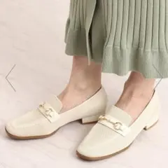 ダイアナ　ニット素材ローファー