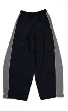 新品シャカシャカパンツ　バレルレック