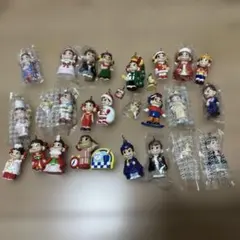 不二家 ペコちゃん ストラップ 16種セット - メルカリ