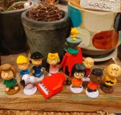 スヌーピー フィギュアセット 赤いピアノとお家付