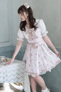 LIZLISA Salon de Fraise柄ワンピース ピンク - メルカリ