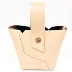 美品⭐️CHARLES&KEITH ハンドルバケツバッグ⭐︎
