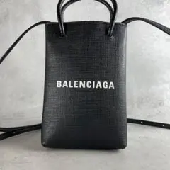 2025年最新】フォンホルダー バレンシアガの人気アイテム - メルカリ