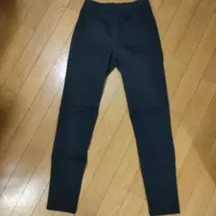 GU　黒スキニーパンツ ゴムウエスト　S