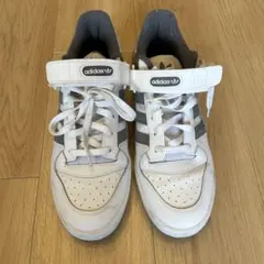 adidas ホワイト/グレー スニーカー