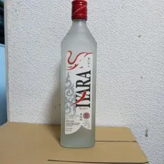 IYARA タイ焼酎 ホワイトスピリッツ 700mlのサムネイル