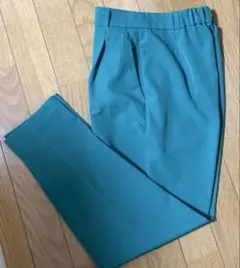 GUジーユー　グリーン パンツ ストレッチ テーパード Sサイズ 338556