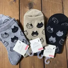 猫総柄　レディースソックス　３足組　22〜25㎝　ショート丈