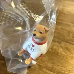 セーター犬　マスコットフィギュア