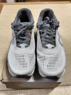 Item thumbnail for item 33106f75-c155-44a4-807d-0800078c1f9a