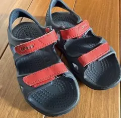Crocs キッズ用サンダル ネイビー/レッド