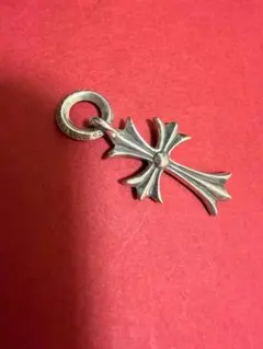 Chrome hearts タイニー CHクロス フープピアス 片耳用 - メルカリ