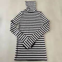 ユニクロ　メリノリブタートルネックセーター　ボーダー　M