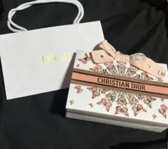 Dior ギフトボックス 花柄