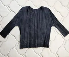 イッセイミヤケ PLEATS PLEASE 黒 カーディガン 美品のサムネイル