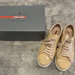PRADA ベージュ 38 エナメルスニーカー 箱付きのサムネイル