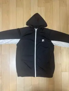 FILA フード付きナイロンジャケット 黒/白FILA スポーツパーカー